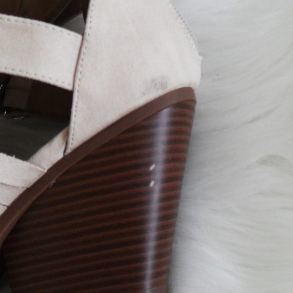 Qupid Light Tan Faux Suede Shoes - Size 9 - Picture 9 of 10